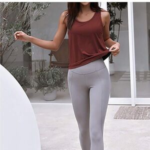 NWT OYANUS Womens Summer Workout Top